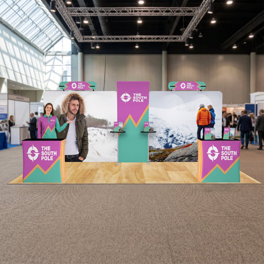 10x20 Trade Show Booth with Curved Media Wall